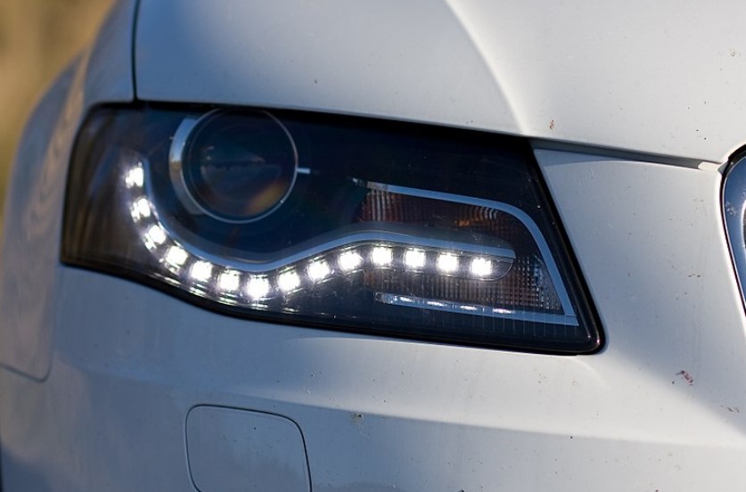 I tanti vantaggi delle luci a LED per auto